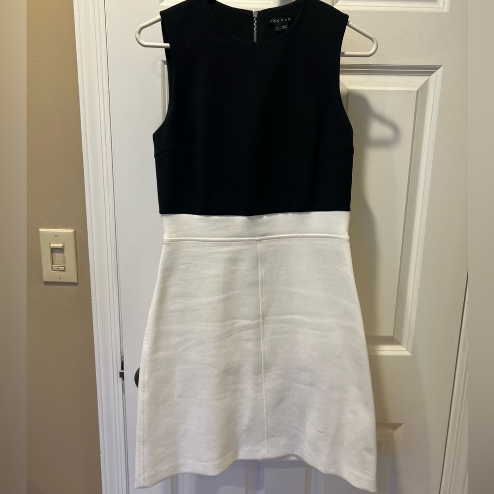 THEORY/ Bergdorf Goodman/ Raneid Two-Tone Crepe Dress / Size 6